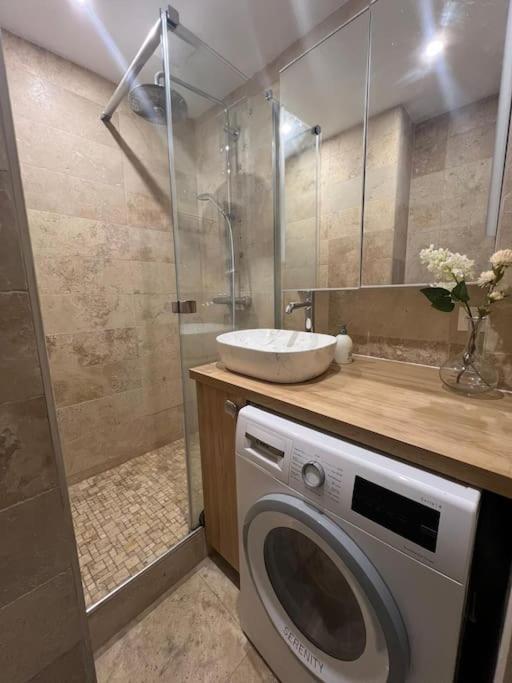 - Confortable Proche Canal Ourcq Apartment *